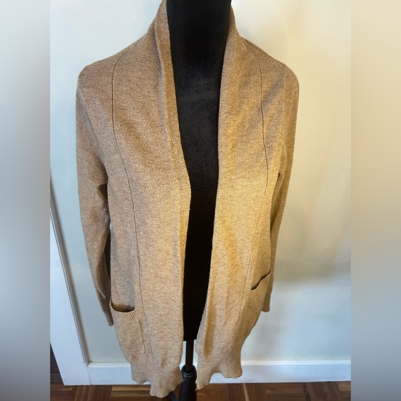 Dreamer by debut S/M tan cardigan with pockets - Picture 2 of 5